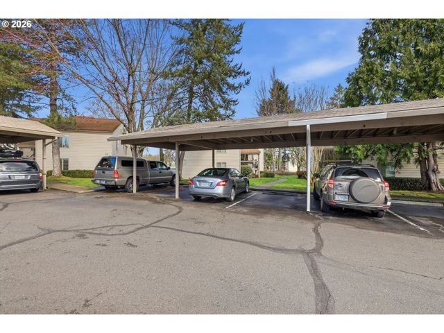11683 Sw BOONES BEND Dr, Beaverton, OR 97008