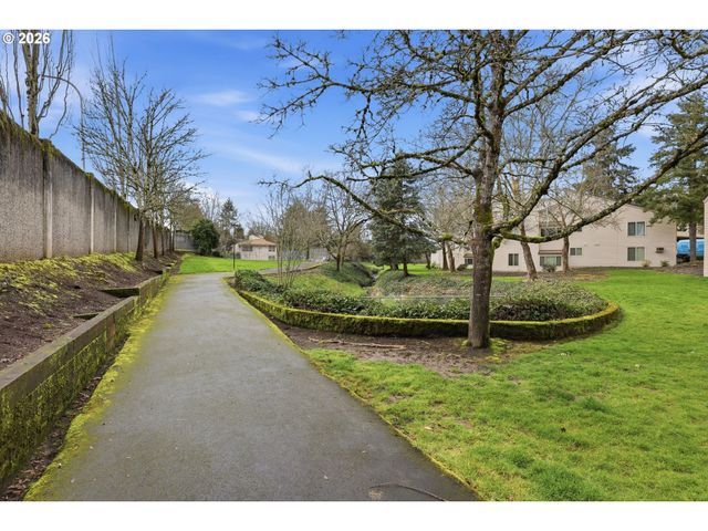 11683 Sw BOONES BEND Dr, Beaverton, OR 97008