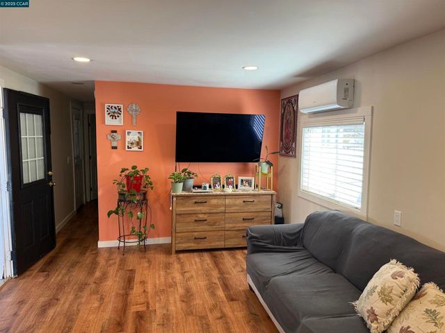 1526 Willow Pass Road, Pittsburg, CA 94565