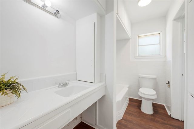 905 Dellwood, Bryan, TX 77802