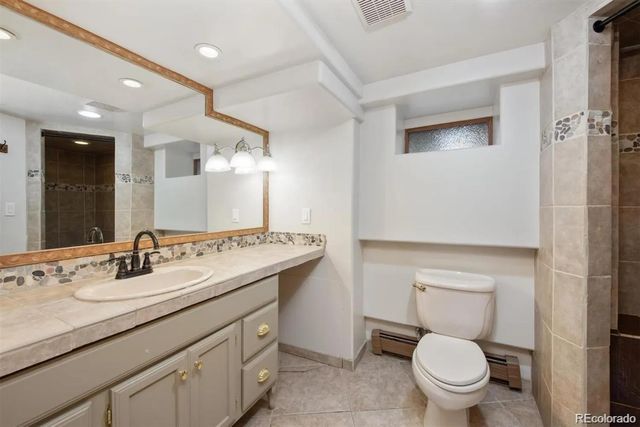 3201 Stuart Street, Denver, CO 80212