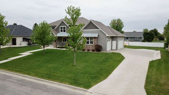 1805 2nd Street NE, Willmar, MN 56201
