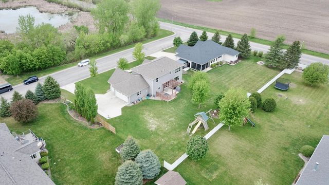 1805 2nd Street NE, Willmar, MN 56201