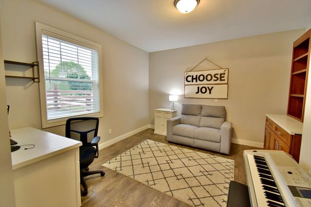 1805 2nd Street NE, Willmar, MN 56201