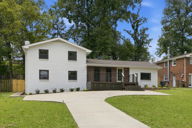 2515 Sleepy Hollow Dr, Nashville, TN 37217