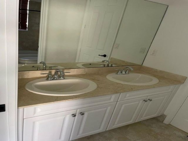 8491 NW 40th Street, Cooper City, FL 33024