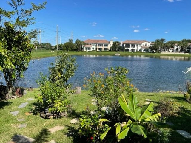 8491 NW 40th Street, Cooper City, FL 33024