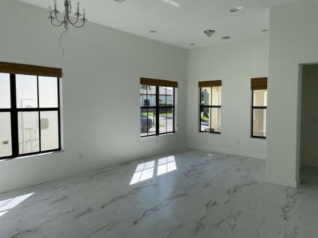 8491 NW 40th Street, Cooper City, FL 33024