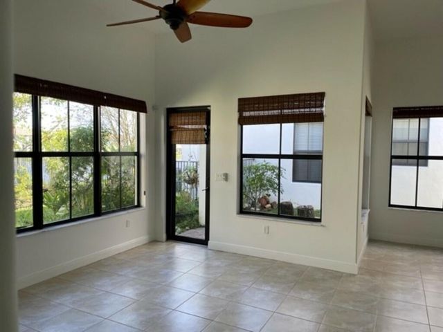 8491 NW 40th Street, Cooper City, FL 33024