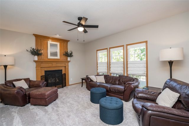 3906 NW Seasons Court, Ankeny, IA 50023