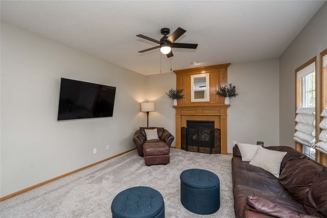 3906 NW Seasons Court, Ankeny, IA 50023