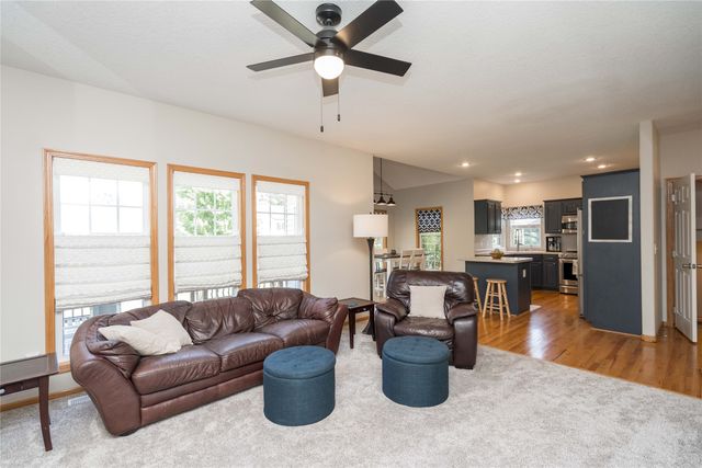 3906 NW Seasons Court, Ankeny, IA 50023