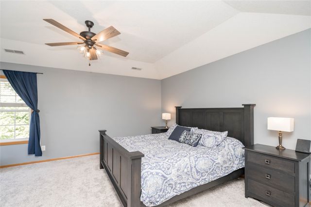 3906 NW Seasons Court, Ankeny, IA 50023