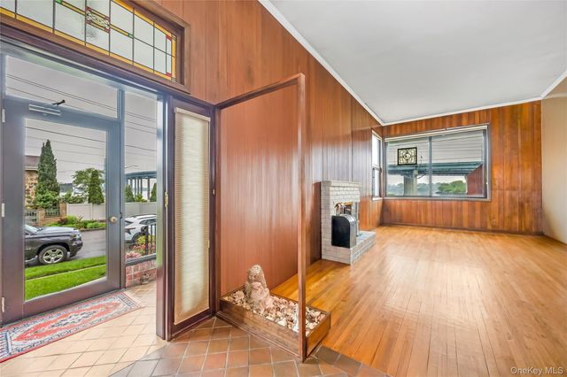 168-24 14th Avenue, Beechhurst, NY 11357