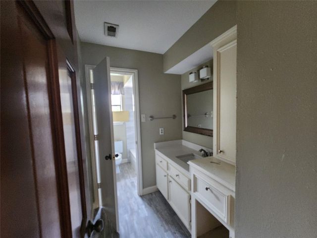 15714 Woodcroft Drive, Houston, TX 77095