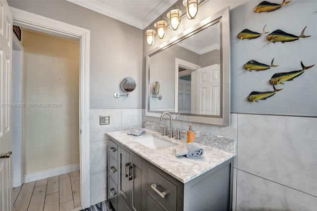 1446 Nautilus Isle, Dania Beach, FL 33004