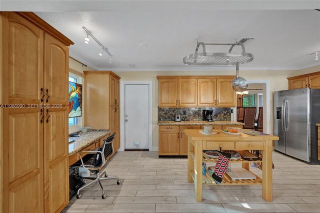 1446 Nautilus Isle, Dania Beach, FL 33004