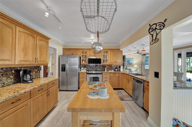 1446 Nautilus Isle, Dania Beach, FL 33004