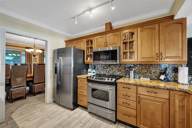 1446 Nautilus Isle, Dania Beach, FL 33004