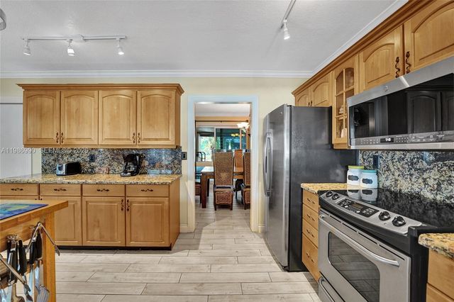 1446 Nautilus Isle, Dania Beach, FL 33004