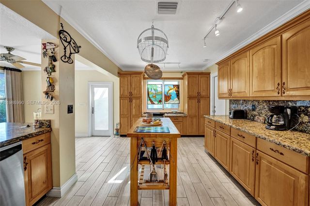 1446 Nautilus Isle, Dania Beach, FL 33004