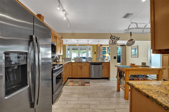 1446 Nautilus Isle, Dania Beach, FL 33004