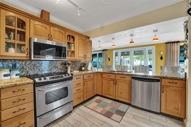 1446 Nautilus Isle, Dania Beach, FL 33004