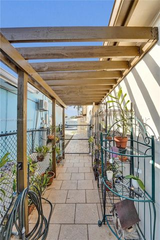 1446 Nautilus Isle, Dania Beach, FL 33004