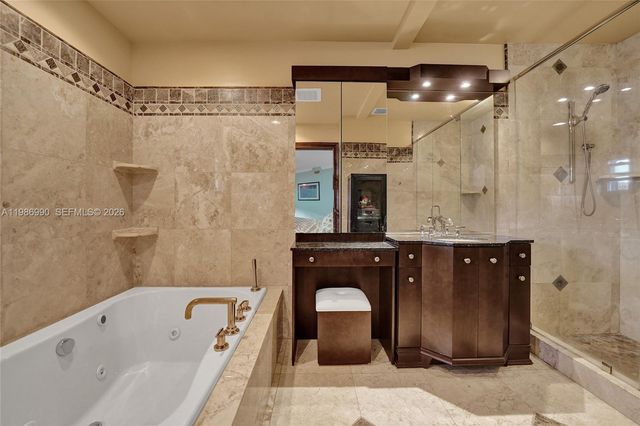 1446 Nautilus Isle, Dania Beach, FL 33004