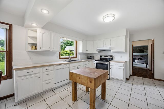 2019 Markert Boulevard SE, Cedar Rapids, IA 52403
