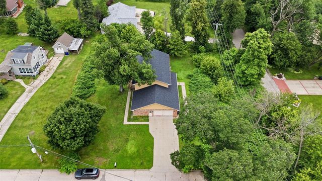 2019 Markert Boulevard SE, Cedar Rapids, IA 52403