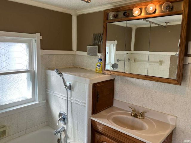 306 E Main Street, Redkey, IN 47373