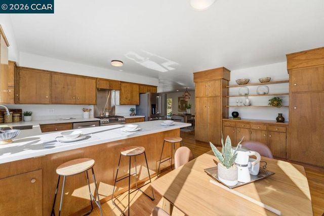 923 Camino Ricardo, Moraga, CA 94556