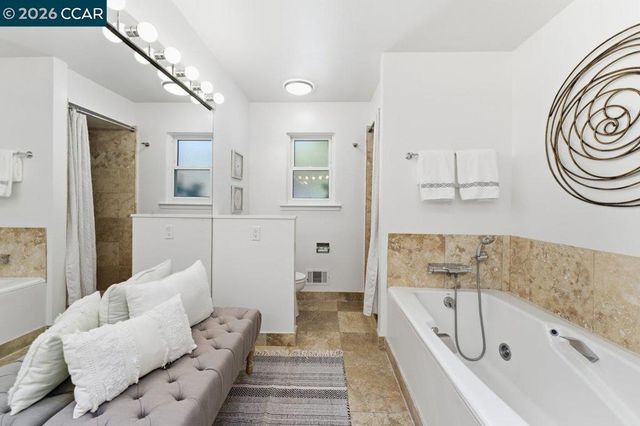 923 Camino Ricardo, Moraga, CA 94556