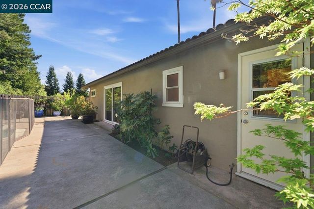 923 Camino Ricardo, Moraga, CA 94556