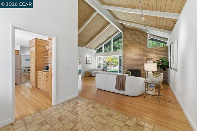 923 Camino Ricardo, Moraga, CA 94556