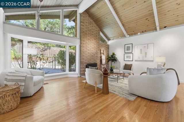 923 Camino Ricardo, Moraga, CA 94556