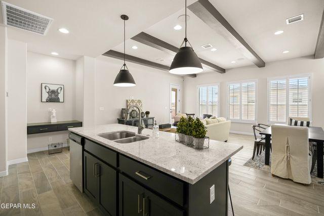 713 Paseo Modesto Drive, Horizon City, TX 79928