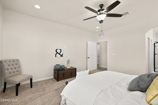 713 Paseo Modesto Drive, Horizon City, TX 79928