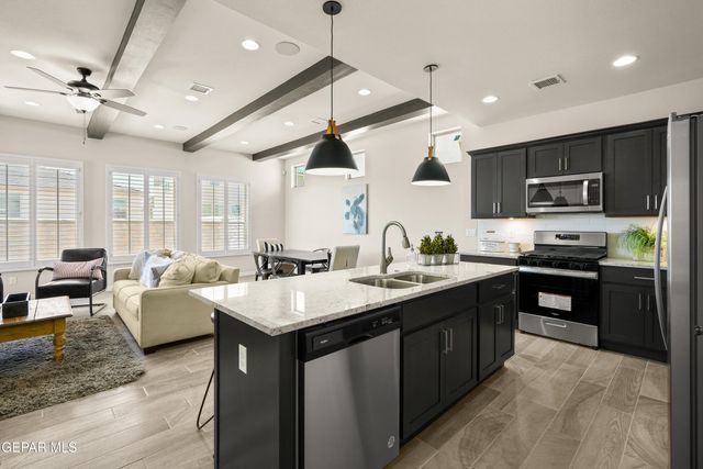 713 Paseo Modesto Drive, Horizon City, TX 79928