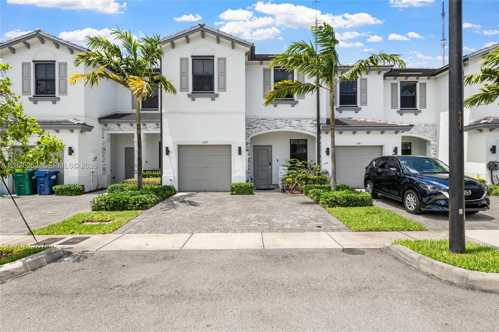 577 NW 204th Street, Miami Gardens, FL 33169