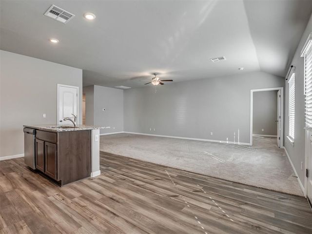 1701 Maroon Drive, El Reno, OK 73036