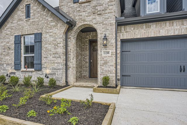 11208 Canopy Trail, Justin, TX 76247