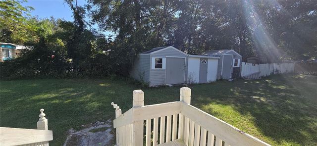 437 QUAIL STREET, Lady Lake, FL 32159