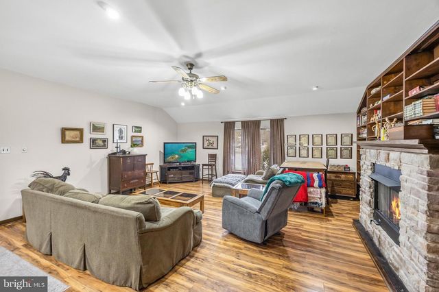 206 DOGWOOD DR, Westampton, NJ 08060