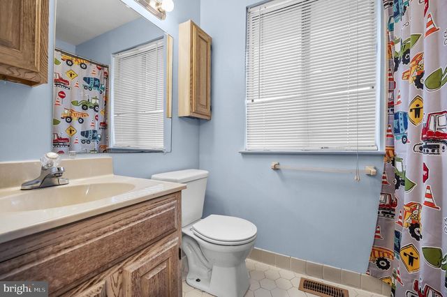 206 DOGWOOD DR, Westampton, NJ 08060