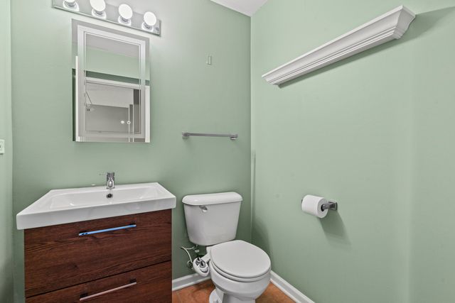 470 W Mahogany Court 408, Palatine, IL 60067