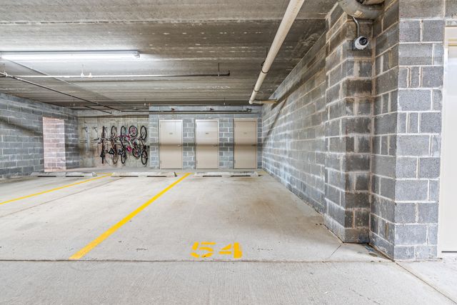 470 W Mahogany Court 408, Palatine, IL 60067