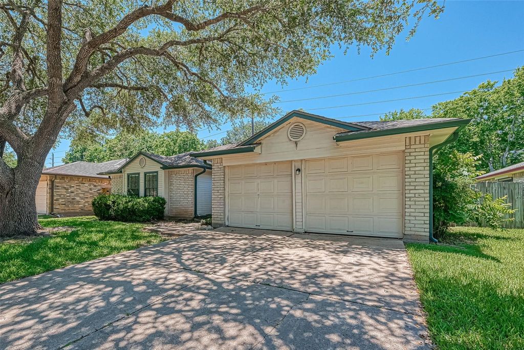 923 Mayweather Lane, Richmond, TX 77406