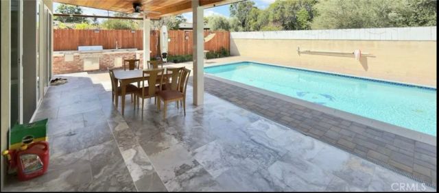 5921 Fallbrook Avenue, Woodland Hills, CA 91367